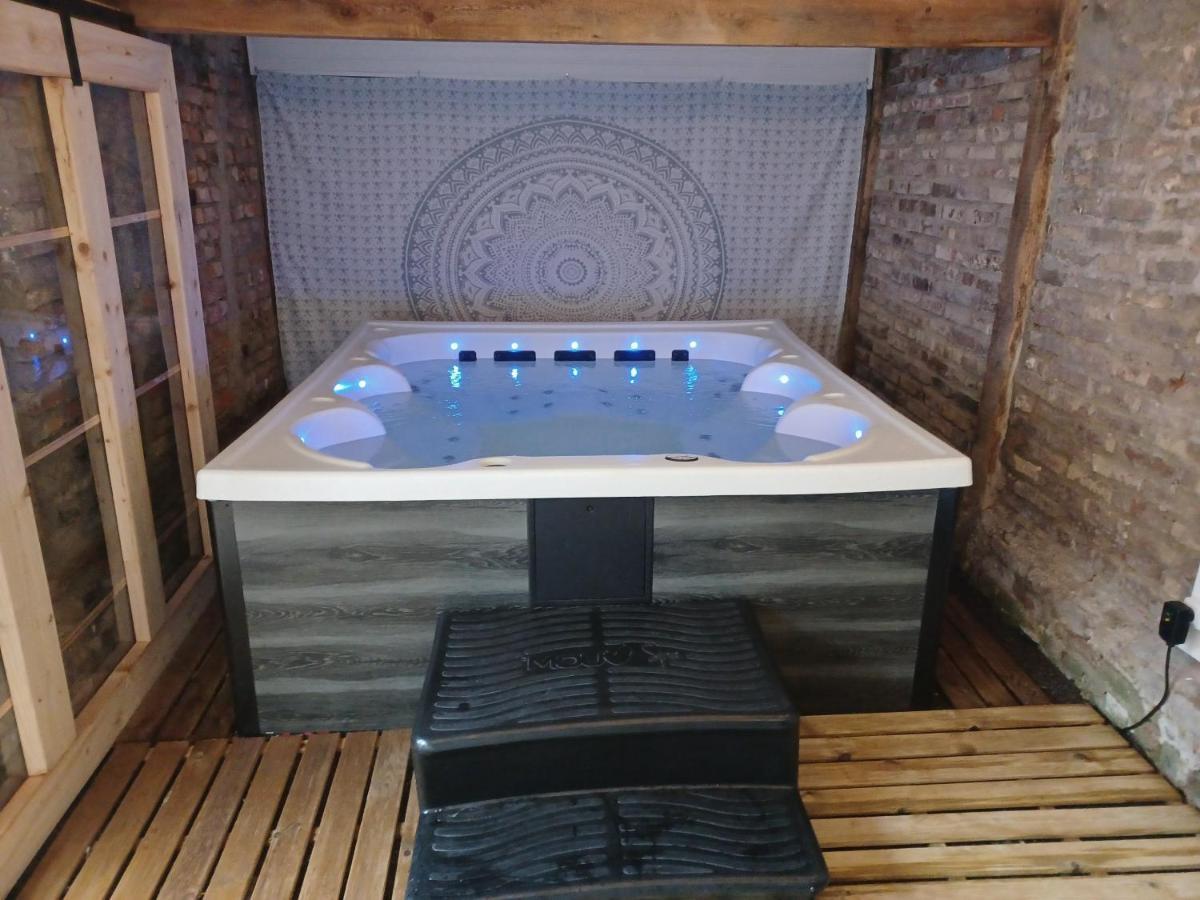 Le Refuge De Normandie Avec Spa Et Cheminee Mesnieres-en-Bray ภายนอก รูปภาพ